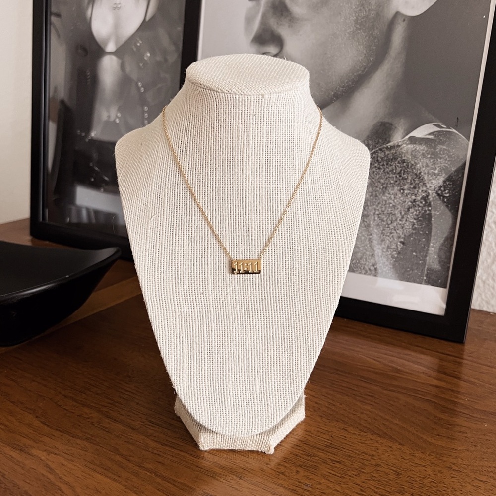 RESTOCKED ✨ 11:11 18K GOLD PLATED NECKLACE - Picture 2 of 6
